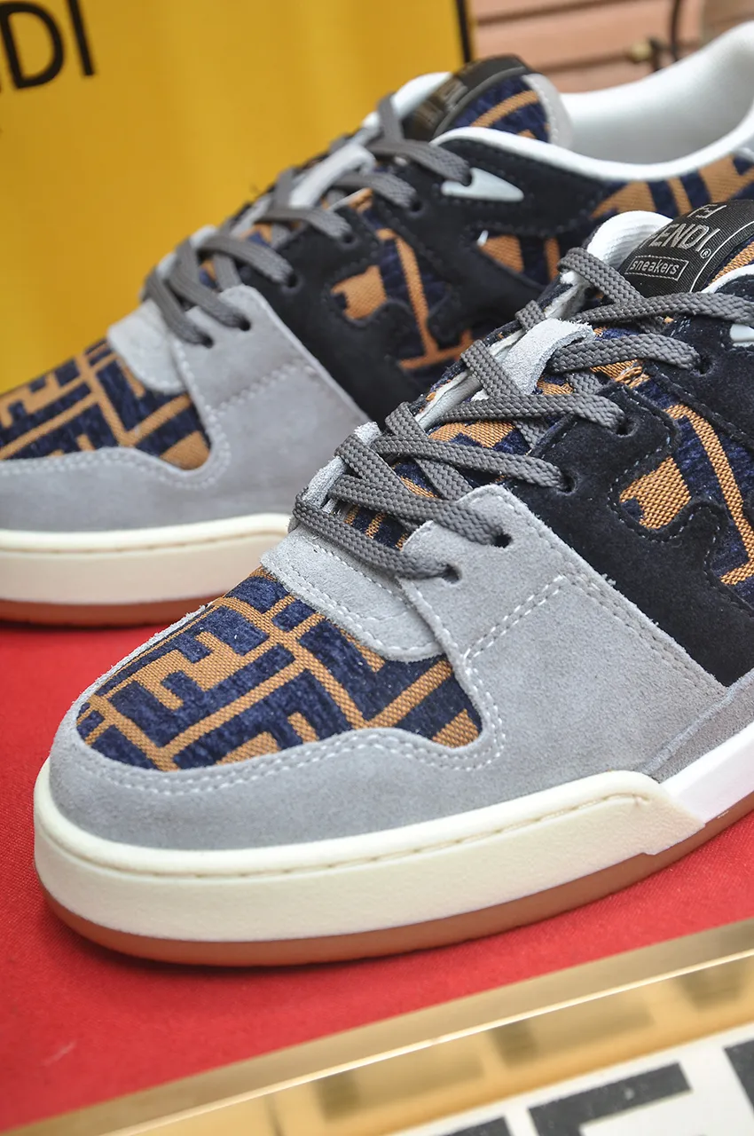 Men's shoes 💰600💶 [Fendi] The latest couple model 🔥 Many 💑 stars have the same style. FD match is a one-to-one replica of the original version. The first fendi match created by designer Kim Jones and Trainer basketball sneakers by Donkey. Material: Original silk leather. Lining: breathable mesh. Packaging: Original 1:1 matching high-end packaging. Size: Female 35-40 Male 38-44 (45 46. Custom-made (no return or exchange)